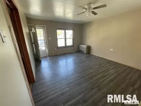 305 W Kell St, Centralia, IL 62801 photo 22