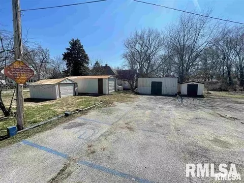 305 W Kell St, Centralia, IL 62801 photo 12