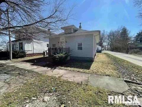 305 W Kell St, Centralia, IL 62801 photo 6