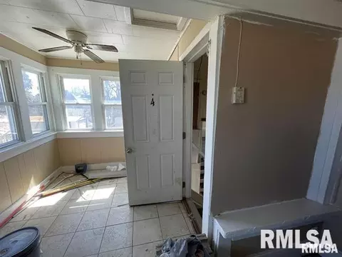 305 W Kell St, Centralia, IL 62801 photo 49