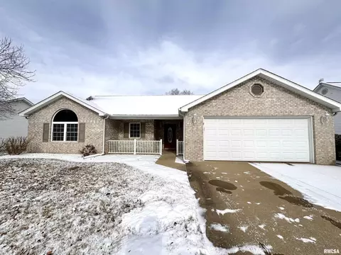 1404 Persimmon Dr, Marion, IL 62959