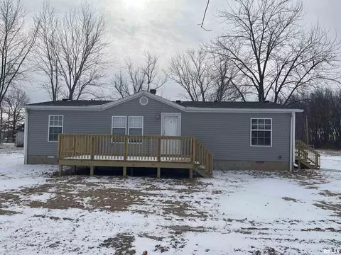 2154 Old Texas Ln, Salem, IL 62881