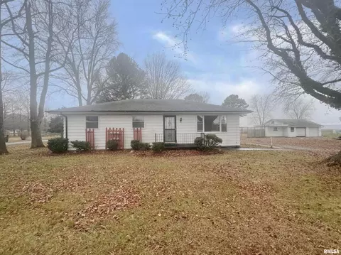 6064 State Route 154 Hwy, Pinckneyville, IL 62274
