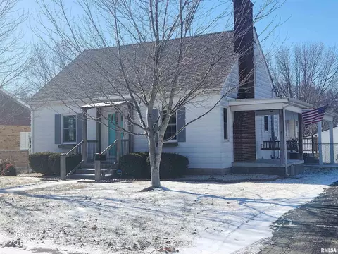 109 S East St, Pinckneyville, IL 62274