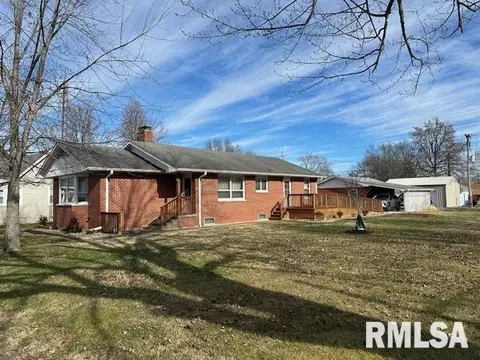404 N 21st St, Herrin, IL 62948