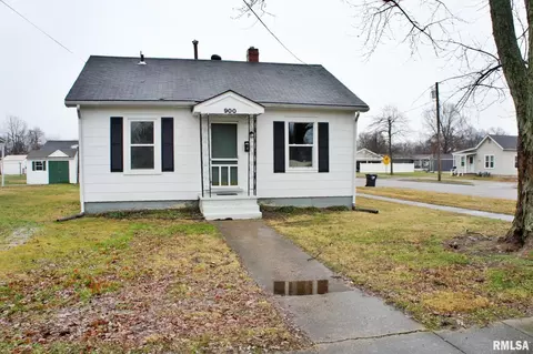 900 Ophia St, Metropolis, IL 62960