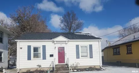 403 E Parker St, Pinckneyville, IL 62274