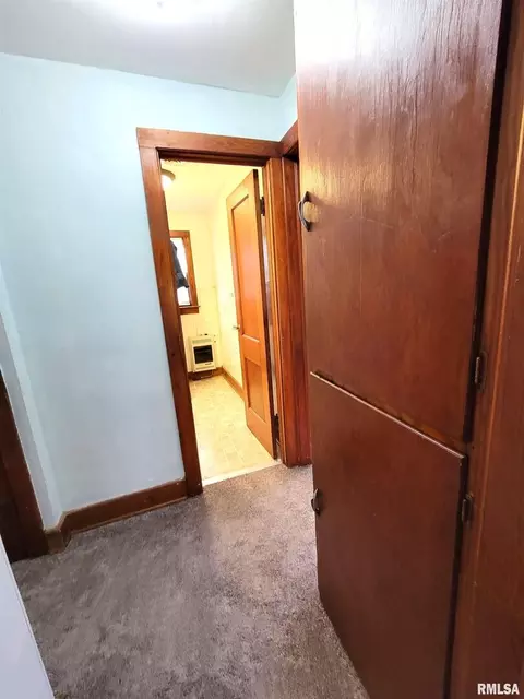 237 W Elm St, Noble, IL 62868 photo 20