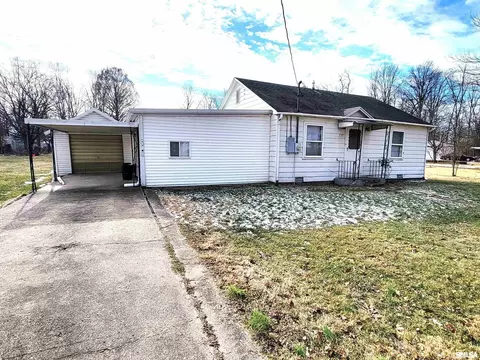 237 W Elm St, Noble, IL 62868