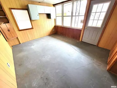 237 W Elm St, Noble, IL 62868 photo 36