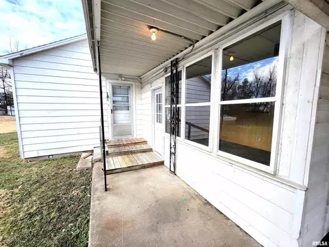 237 W Elm St, Noble, IL 62868 photo 33