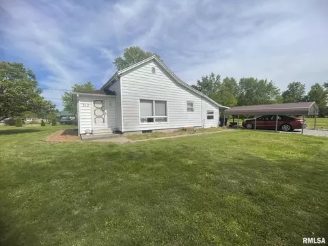 310 W Main St, Ewing, IL 62836