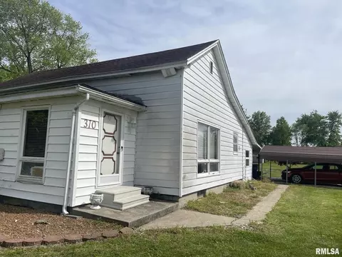 310 W Main St, Ewing, IL 62836 photo 2