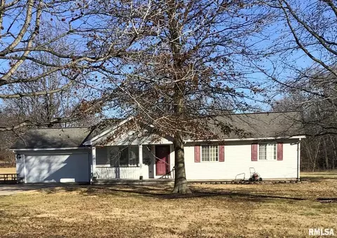 2218 S Thompsonville Rd, Thompsonville, IL 62890