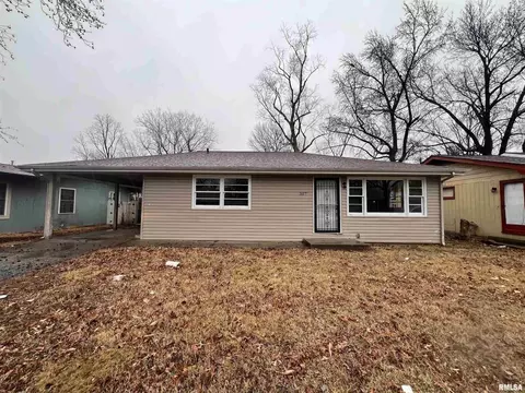 307 Cedarview St, Carbondale, IL 62901
