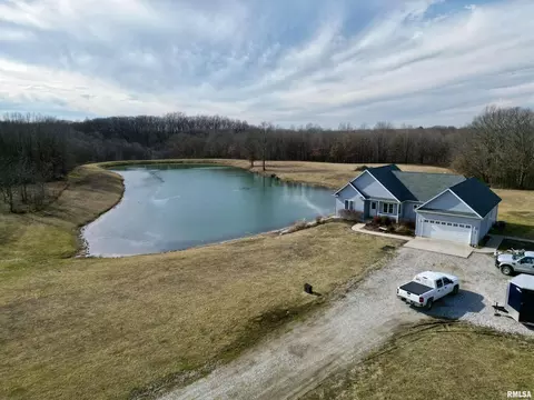 1967 Stringtown Rd, Sorento, IL 62086 photo 7