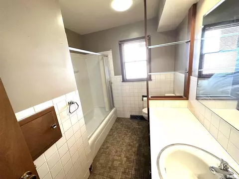 623 Nancy Dr, Centralia, IL 62801 photo 12