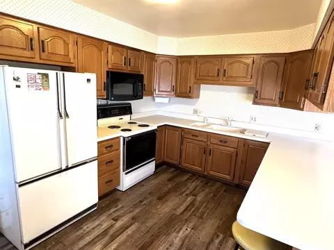 623 Nancy Dr, Centralia, IL 62801 photo 4