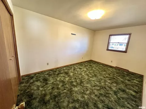 623 Nancy Dr, Centralia, IL 62801 photo 11