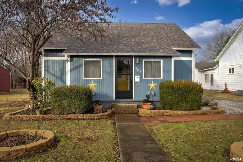 403 S Rains St, West Frankfort, IL 62896