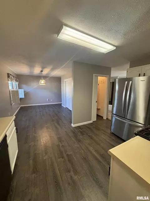 53 Jon St, Metropolis, IL 62960 photo 4