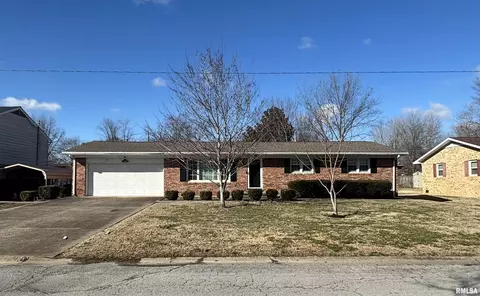 53 Jon St, Metropolis, IL 62960