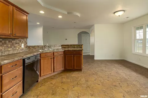 1809 Crown Rd, Herrin, IL 62948 photo 11