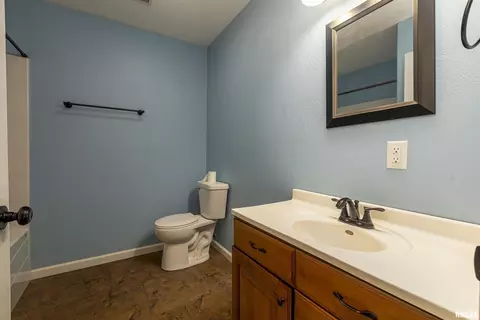 1809 Crown Rd, Herrin, IL 62948 photo 22