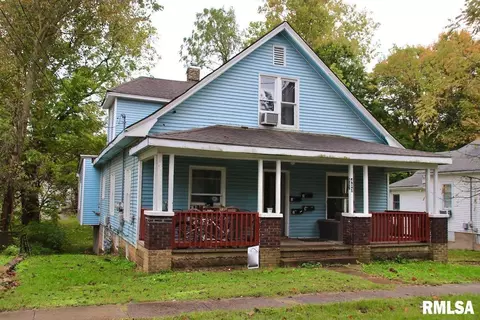 403 W Elm St, Carbondale, IL 62901