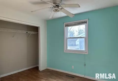 700 E Davie St, Anna, IL 62906 photo 14