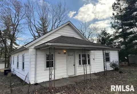 700 E Davie St, Anna, IL 62906 photo 2