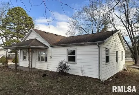 700 E Davie St, Anna, IL 62906 photo 3