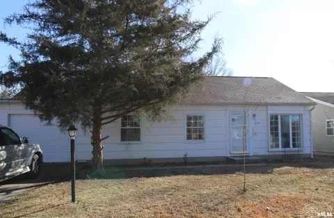 1335 S Lincoln, Centralia, IL 62801
