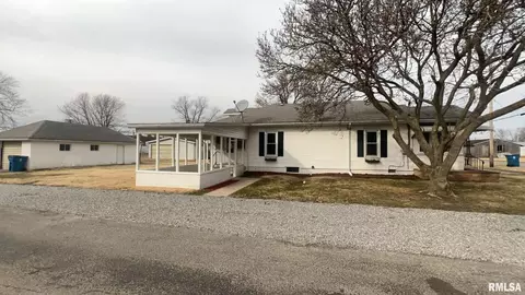 125 S State St, Christopher, IL 62822 photo 21