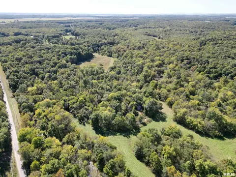 6787 Marshall Creek Rd, Patoka, IL 62875