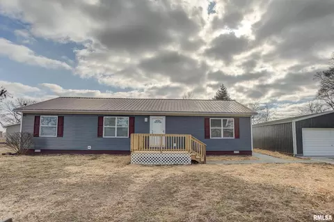 122 N Main St, Lenzburg, IL 62255
