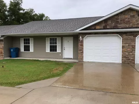 213 Wild Rose Ln, Marion, IL 62959