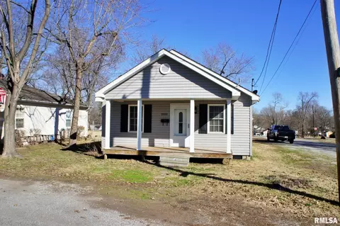 1800 Helm St, Metropolis, IL 62960