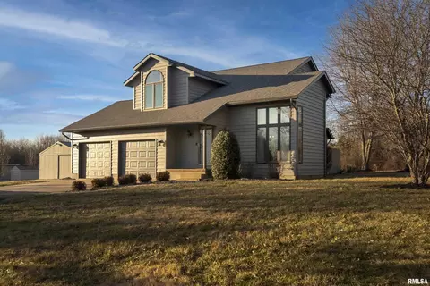 14074 Timberline Rd, Marion, IL 62959