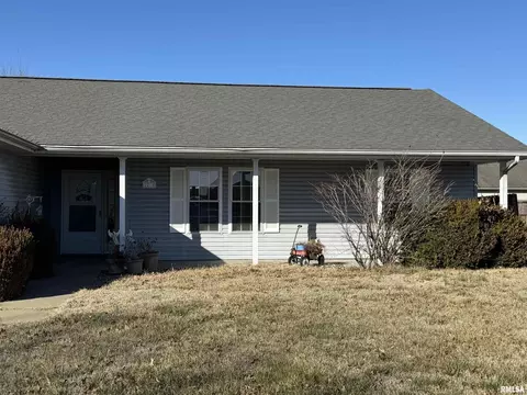 2218 Darren Dr, Marion, IL 62959