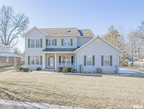 36 N Edgewood Ln, Centralia, IL 62801