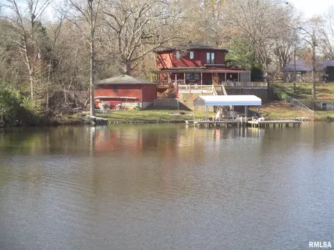 19763 E Old Lake Rd, West Frankfort, IL 62896