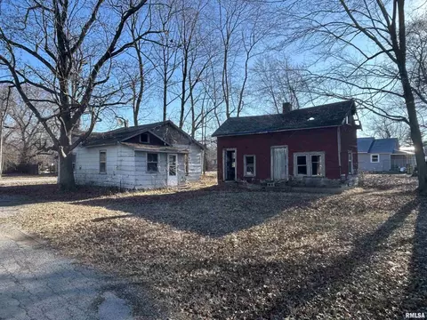 121 Park St, Gorham, IL 62940