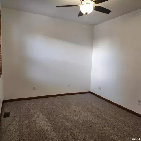 1714 E Main St, Salem, IL 62881 photo 25