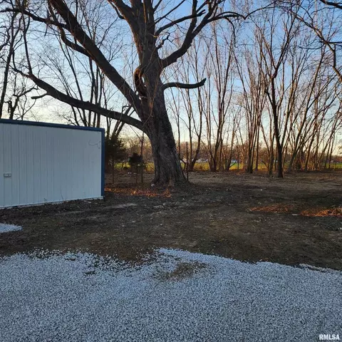 1714 E Main St, Salem, IL 62881 photo 41