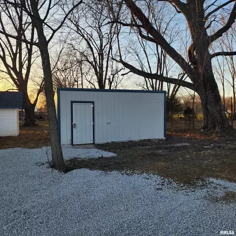 1714 E Main St, Salem, IL 62881 photo 23