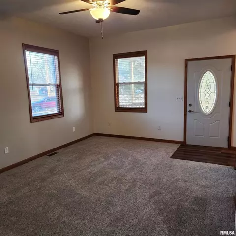 1714 E Main St, Salem, IL 62881 photo 28