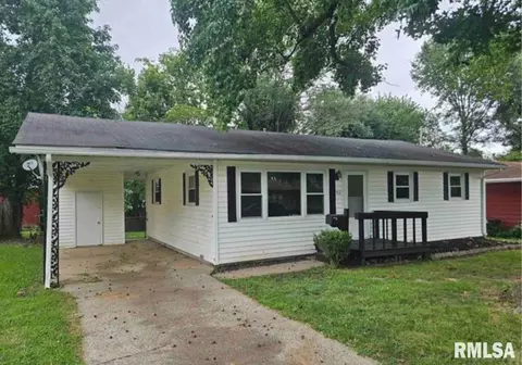912 Boston Rd, Marion, IL 62959