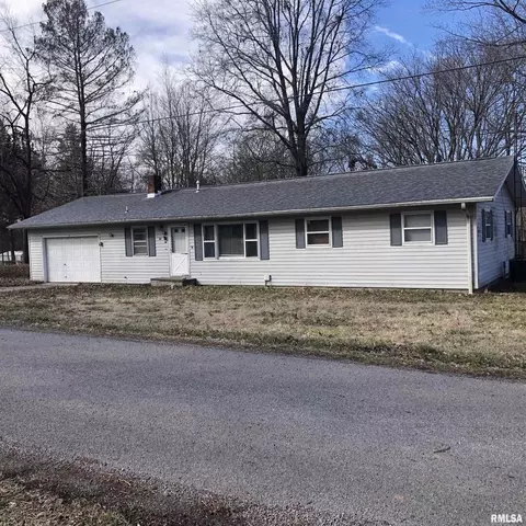 433 New St, West Salem, IL 62476