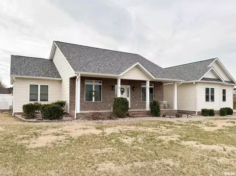 203 Bea Ct, Carterville, IL 62918